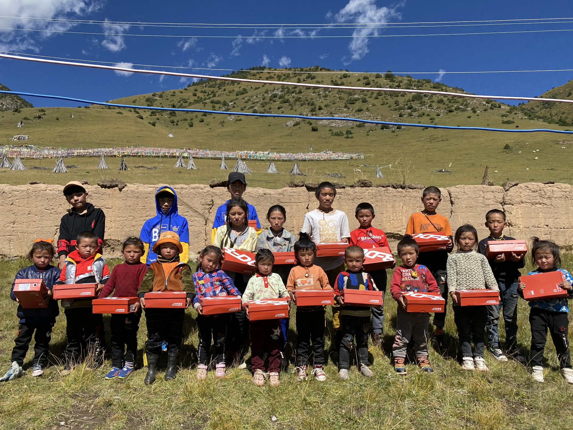 开云手机网页版登录入口-开云online(中国)公益回顾丨家国同欢月同圆 温暖满载甘孜州(图13) 开云手机网页版登录入口-开云online(中国)公益回顾丨家国同欢月同圆 温暖满载甘孜州(图13)